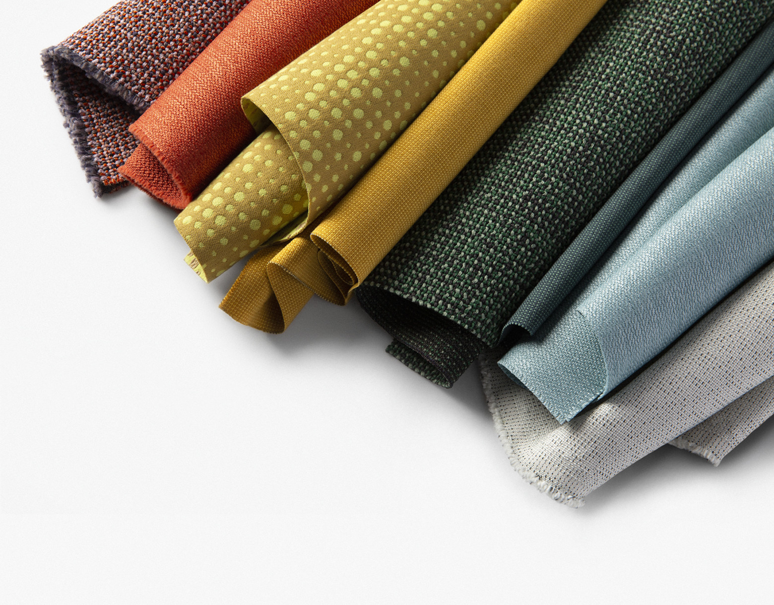 LUUM_WOVENLOGIC_33867.2_FLAT_RGB_LO